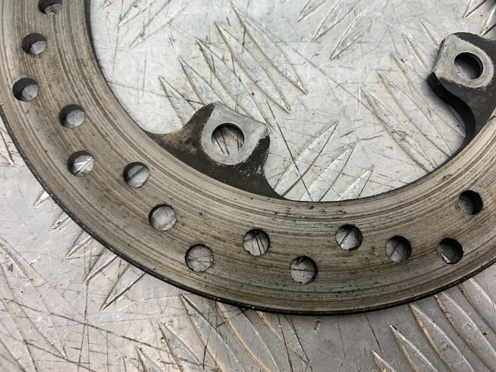 TRIUMPH 675 STREET TRIPLE R REAR BRAKE DISC  YEAR 2013 - 2016 (CMB1221)