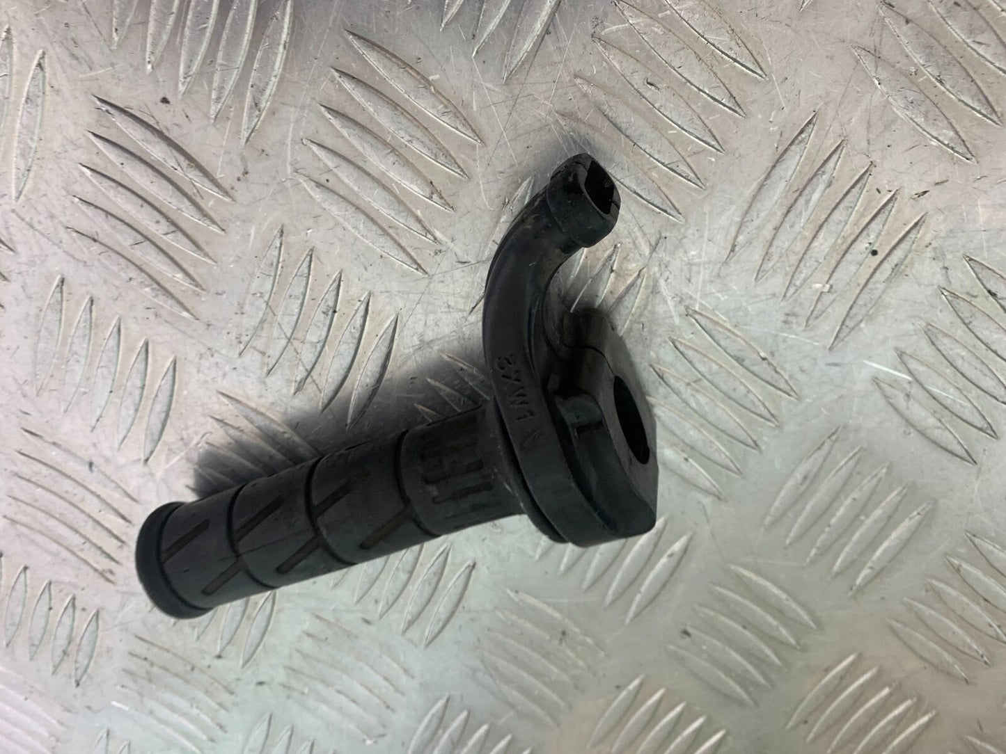 KAWASAKI ZX6R ZX6 J THROTTLE AND GRIP   YEAR 2000 (CMB1129)