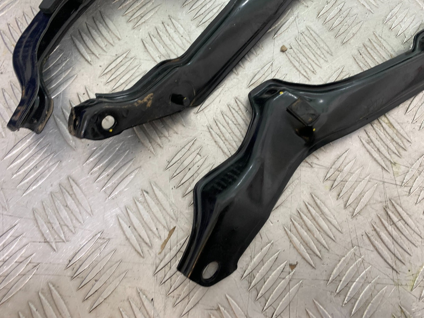KTM 125 DUKE  BRACKETS  YEAR 2018-2023 (CMB1185)