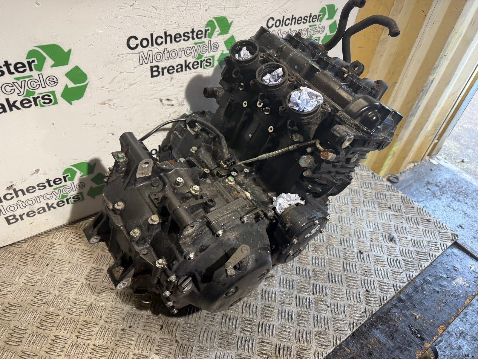 TRIUMPH 955I SPRINT RS ENGINE  YEAR 1999-03 (CMB1313)