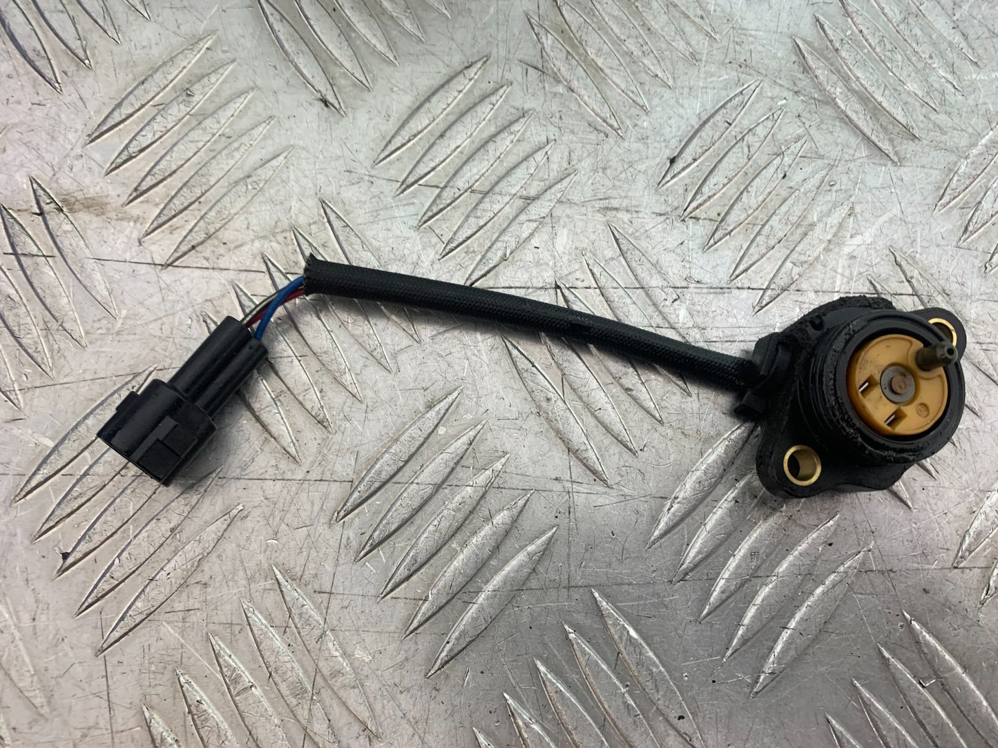 TRIUMPH 675 STREET TRIPLE R NEUTRAL SWITCH YEAR 2012 (CMB1221)