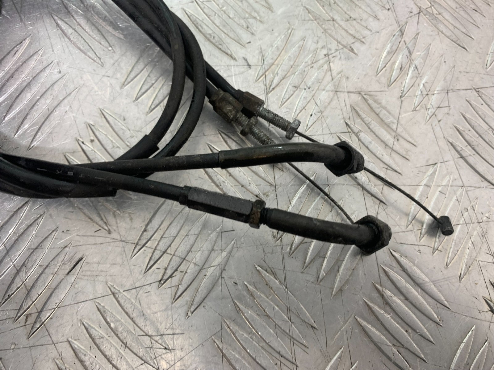 HONDA VFR800 PRE V-TEC THROTTLE CABLES  YEAR 1998-2001 (CMB1233)