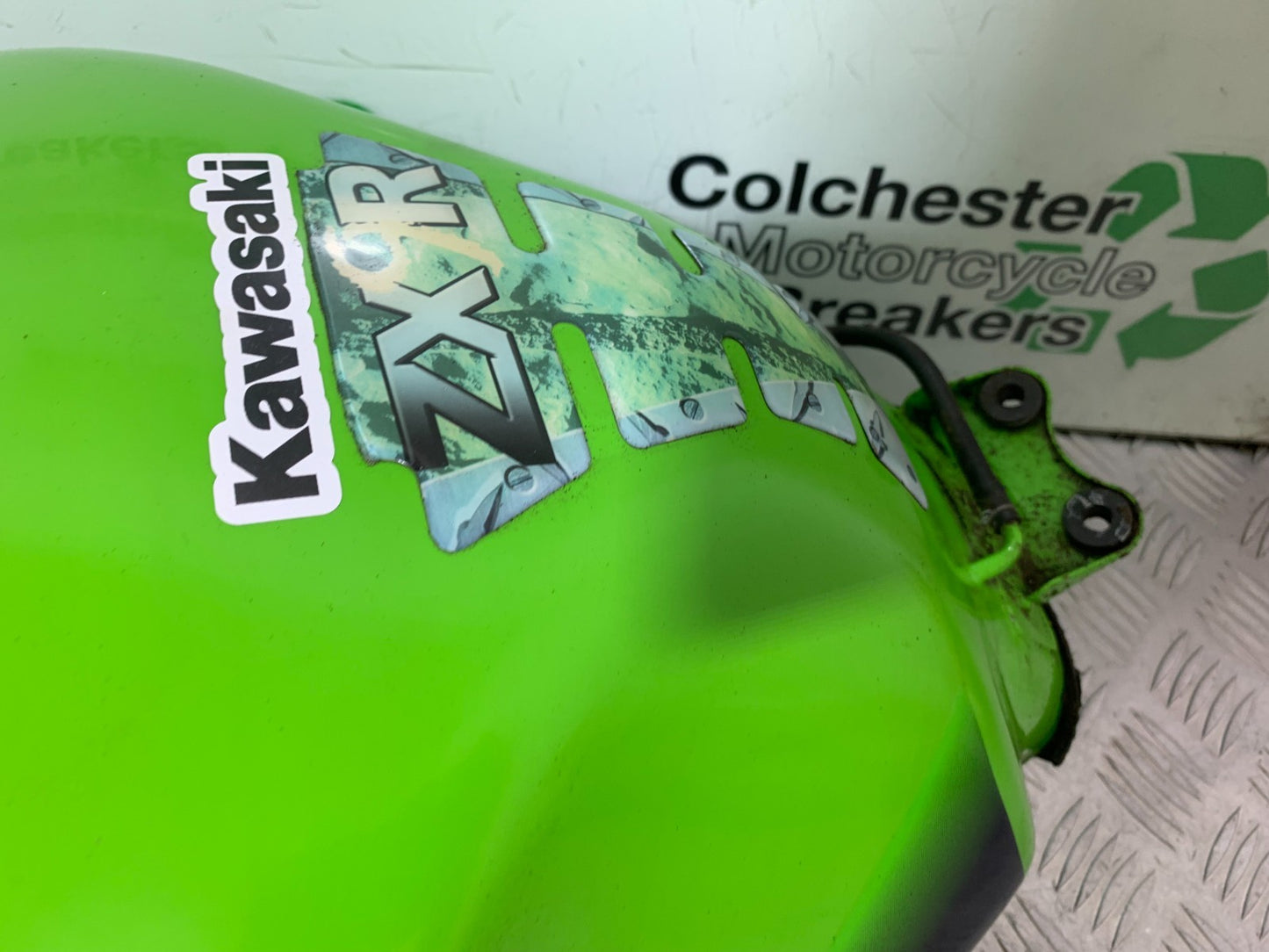 KAWASAKI ZX9R ZX9 R PETROL TANK YEAR 1998-1999 (CMB1329)