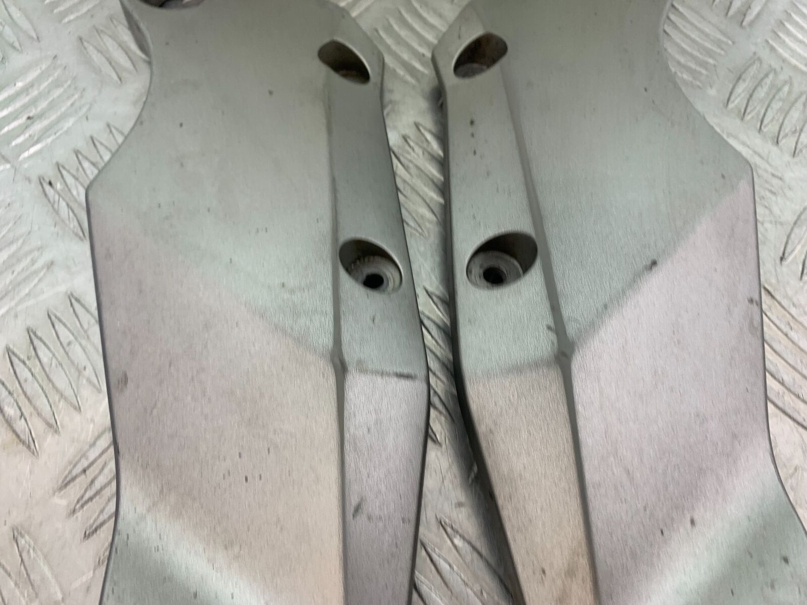 KAWASAKI Z750 Z 750 LEFT AND RIGHT INFILL COVERS  YEAR 2004-2006  (CMB1104)