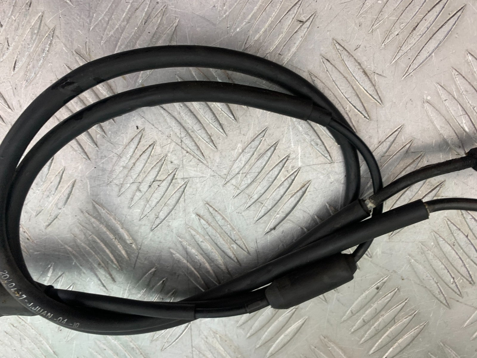 TRIUMPH 1050 SPRINT ST THROTTLE CABLES   2003-2011 (CMB1285)