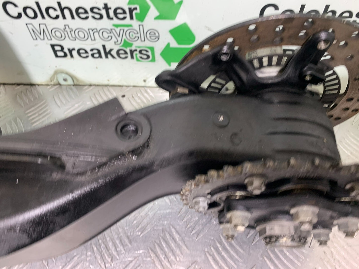 KTM 1290 SUPER DUKE R SWINGARM HUB CARRIER DISC YEAR 2020-2024 (CMB1272)