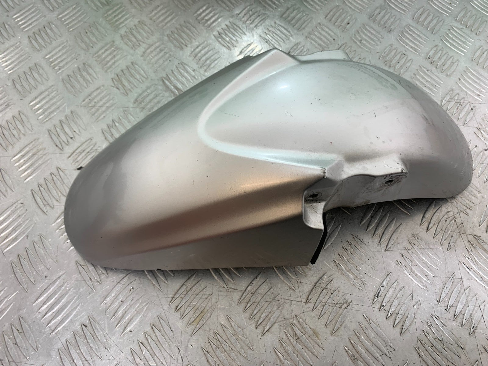 SUZUKI GSF1200 GSF 1200 BANDIT FRONT MUDGUARD  YEAR 2001-2004 (CMB1188)