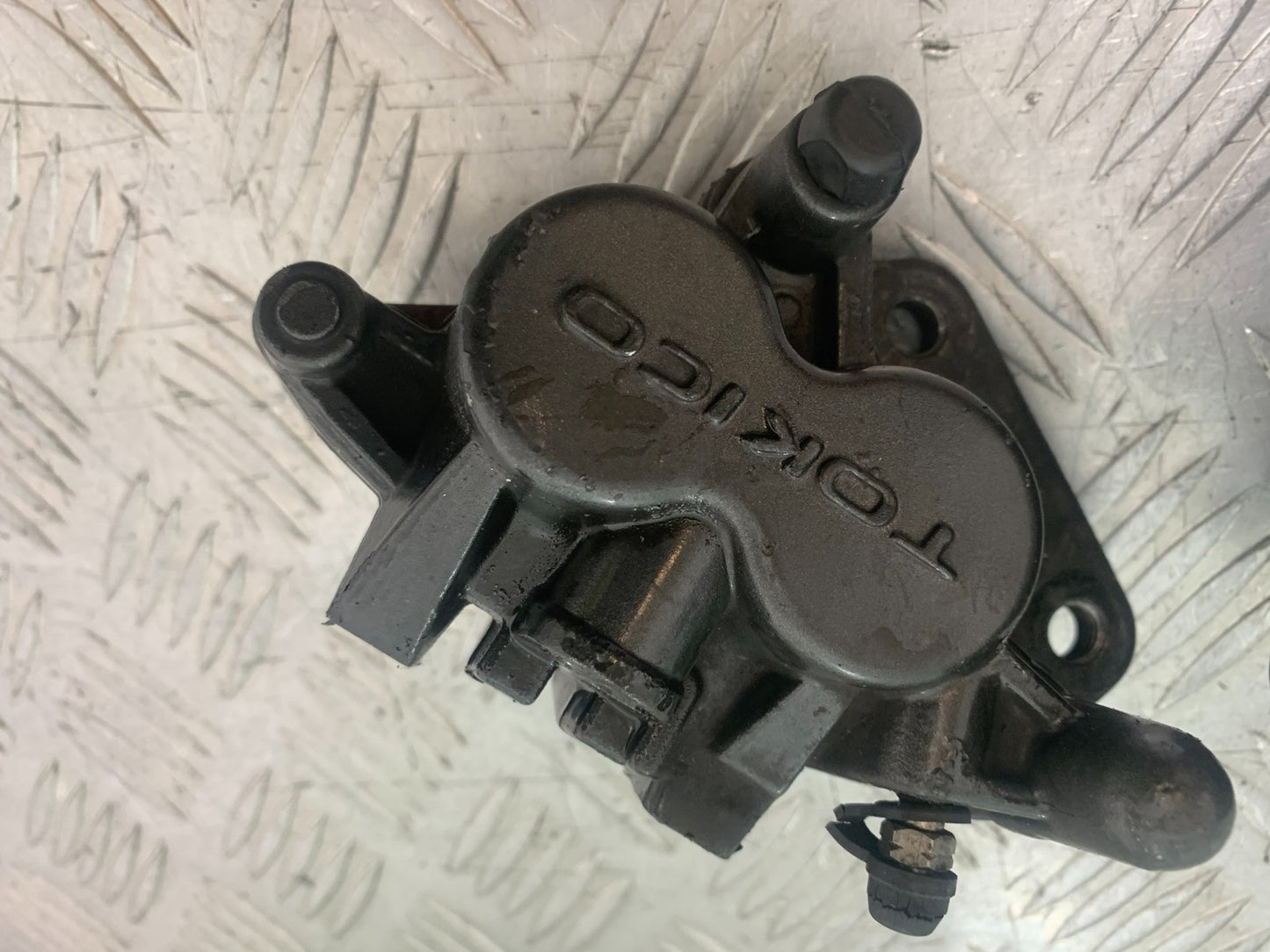 SUZUKI GSX750 INAZUMA FRONT BRAKE CALIPERS  YEAR 1998-2003 (CMB1308)