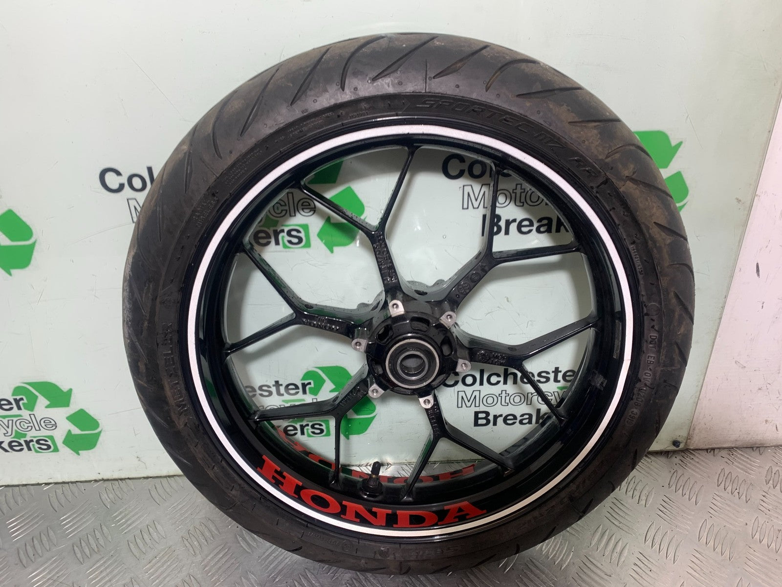 HONDA CBR1000 rr FIREBLADE FRONT WHEEL YEAR 2012-2016 (CMB1198)