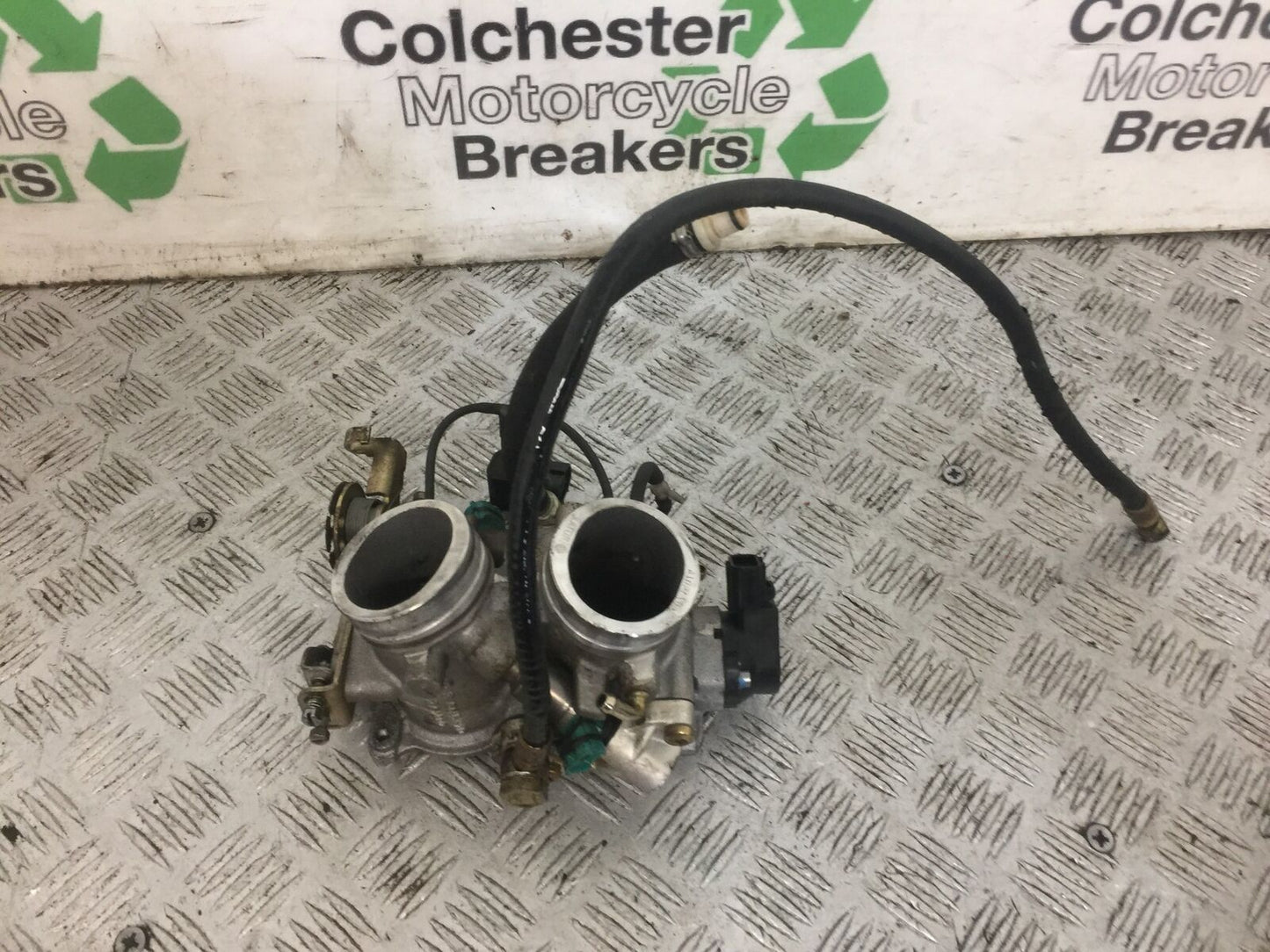 APRILIA RSV1000 RSV 1000 THROTTLE BODIES YEAR 1999 2000 (STOCK 770)