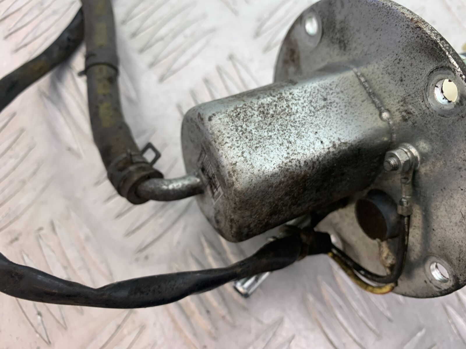 KAWASAKI Z750 Z 750 PETROL PUMP YEAR 2004-2006  (CMB1104)