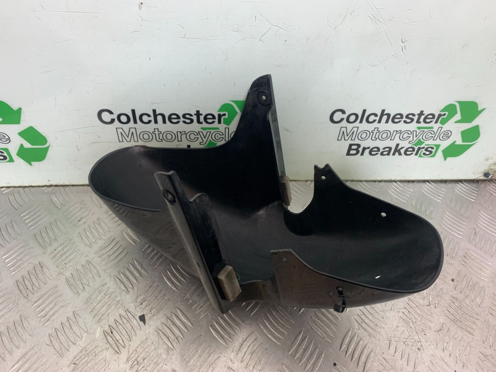 SUZUKI GSXR600 GSXR 600 SRAD FRONT MUDGUARD  YEAR 1997-2000 (CMB1276)