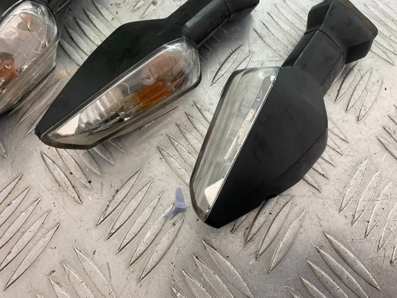 KAWASAKI Z650 ER650 KNFAN FRONT AND REAR INDICATORS  YEAR 2022-2024 (CMB1112)