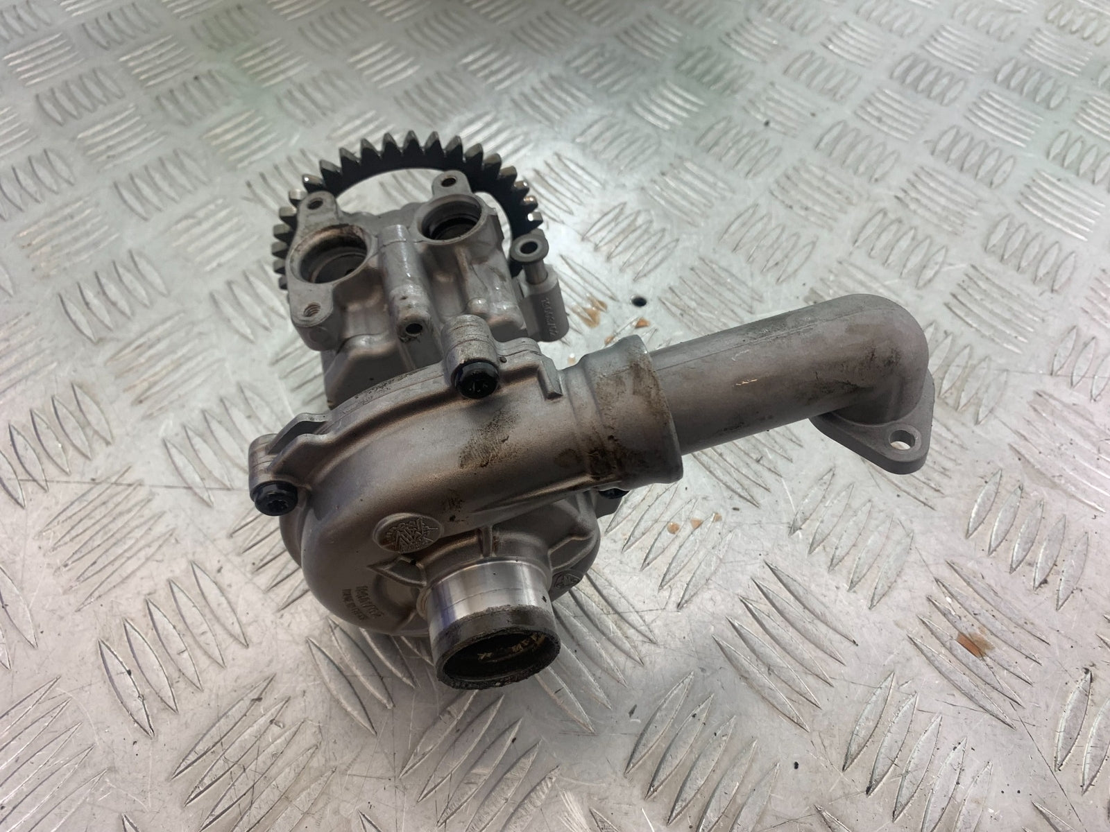 MV AGUSTA 800 F3 OIL PUMP YEAR 2013-2016 (CMB1152)