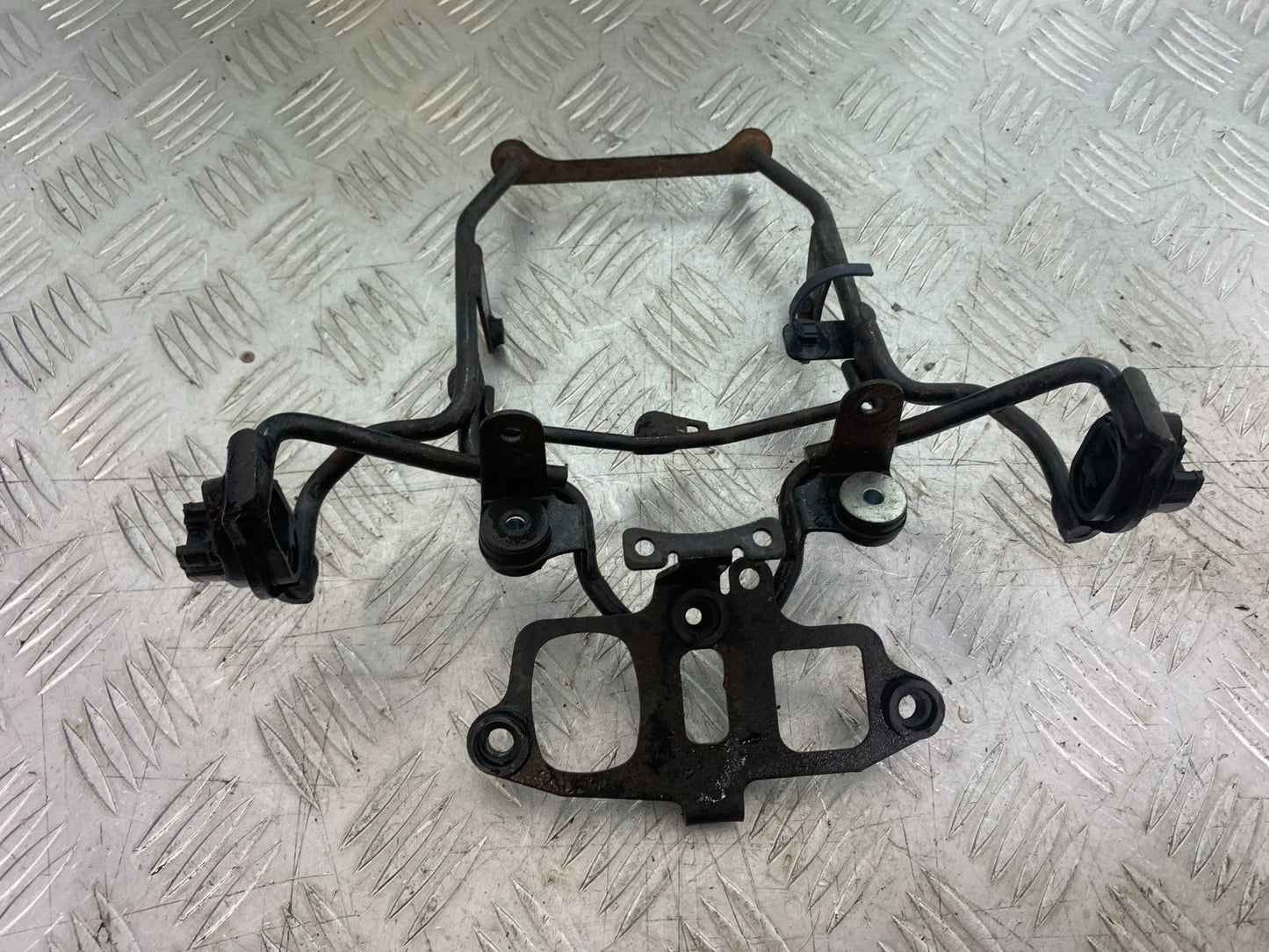 HONDA CB500 F CB500F HEADLIGHT BRACKET  YEAR 2013-2015  (CMB1235)