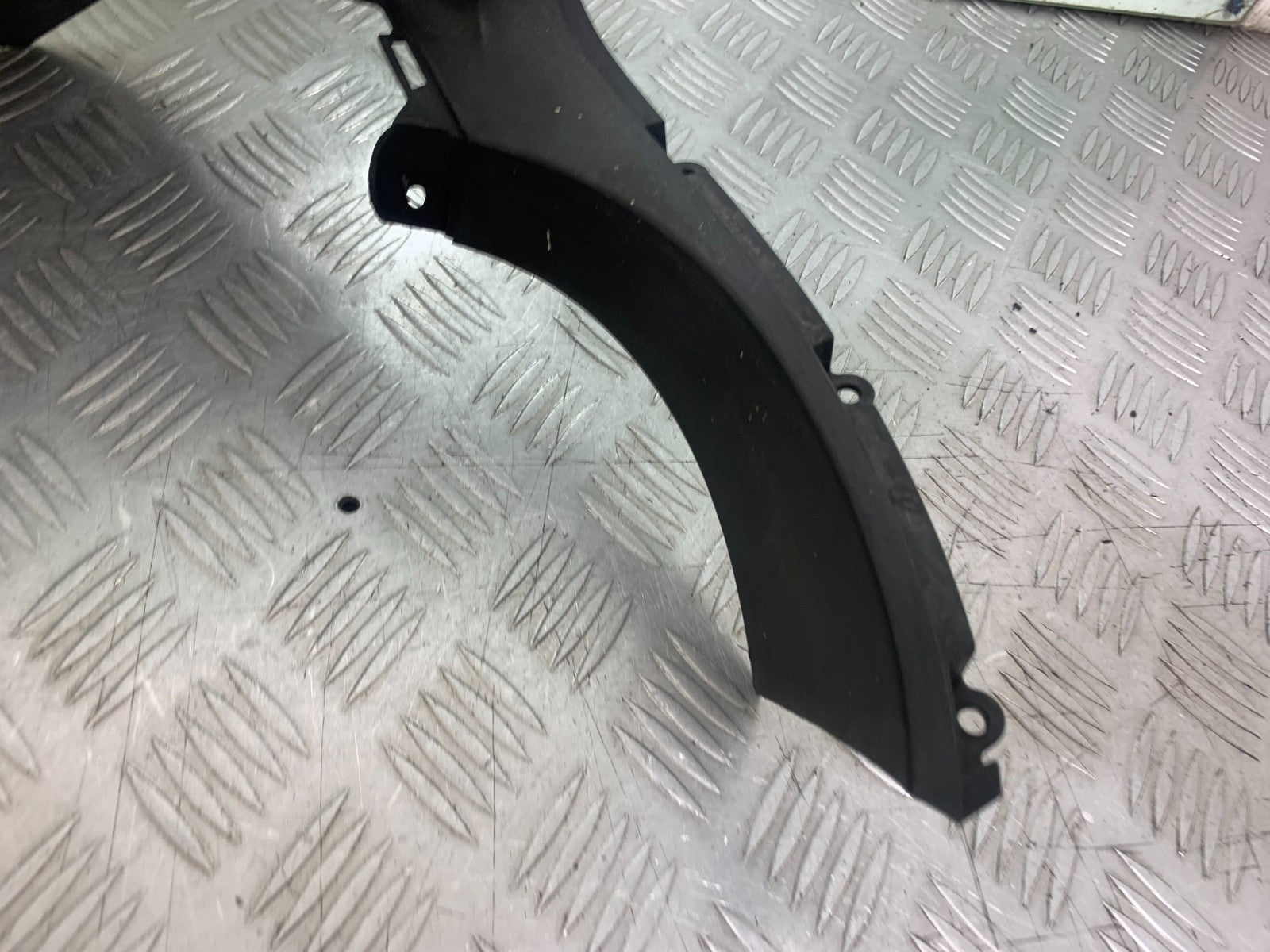 HONDA XL125 VARADERO CLOCK SURROUND   YEAR 2001-2006  (CMB1210)