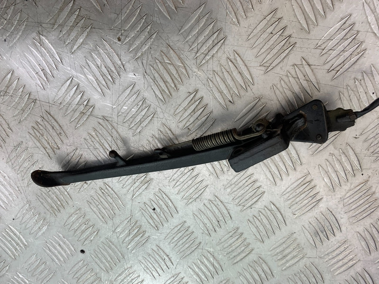 KAWASAKI ZZR1100 D SIDE STAND   YEAR 1993-2001 (CMB1189)