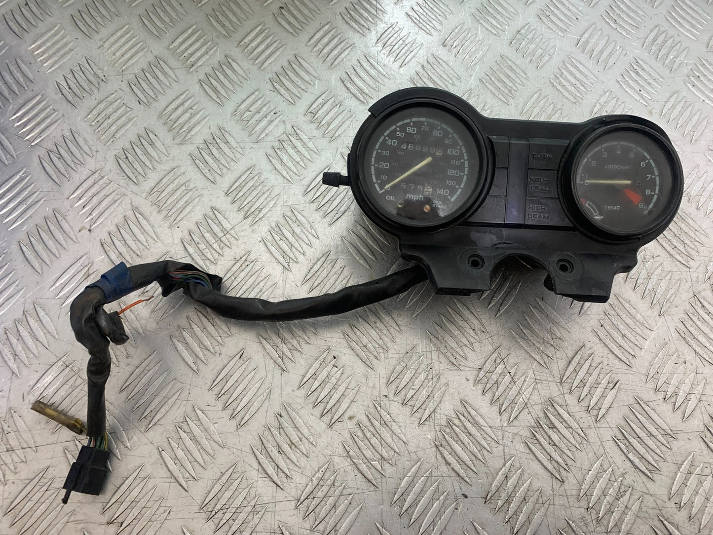 HONDA NTV 600 REVERE CLOCKS SPEEDO DASH (DAMAGED) YEAR 1988-1996  (CMB1281)