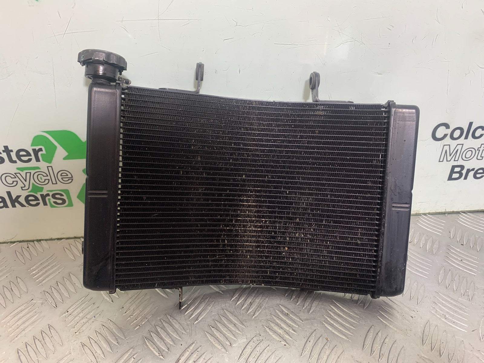 TRIUMPH 675 STREET TRIPLE RADIATOR  2013-2016 (CMB1186)
