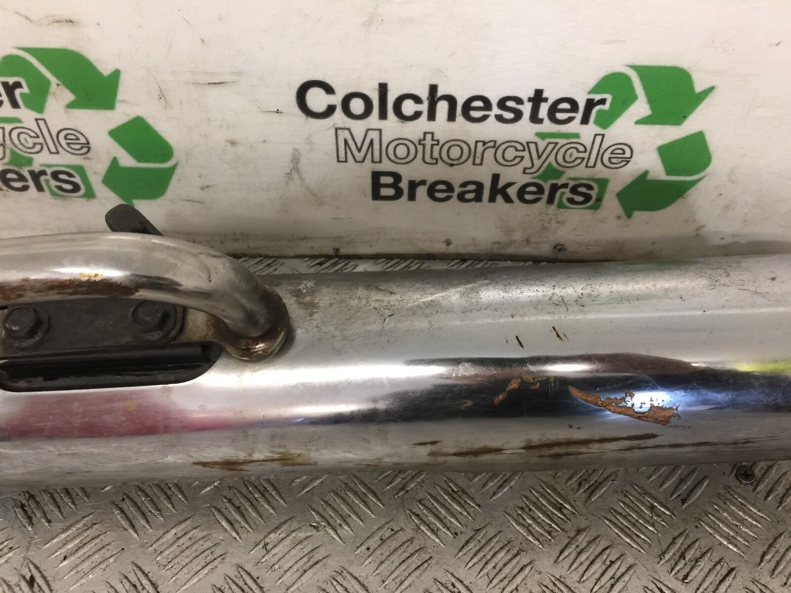 VICTORY V92 C RIGHT SILENCER   YEAR 2004 (STOCK 765)