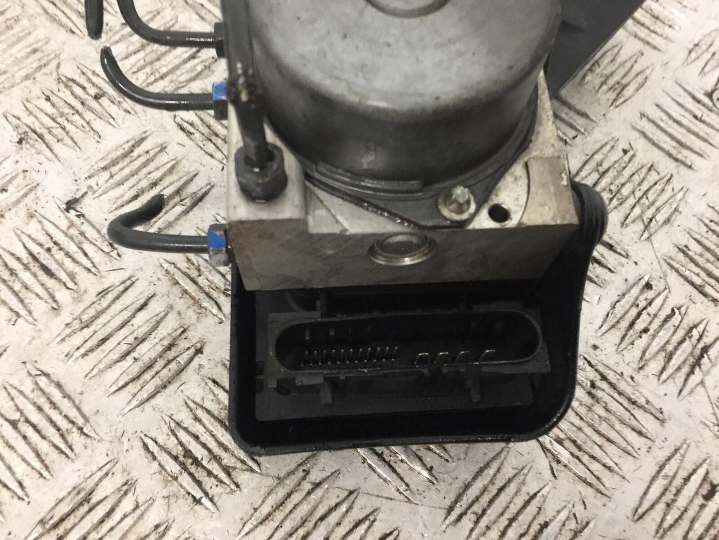 HONDA VFR1200 VFR 1200 FA ABS PUMP  YEAR 2010-11  (STOCK 793)