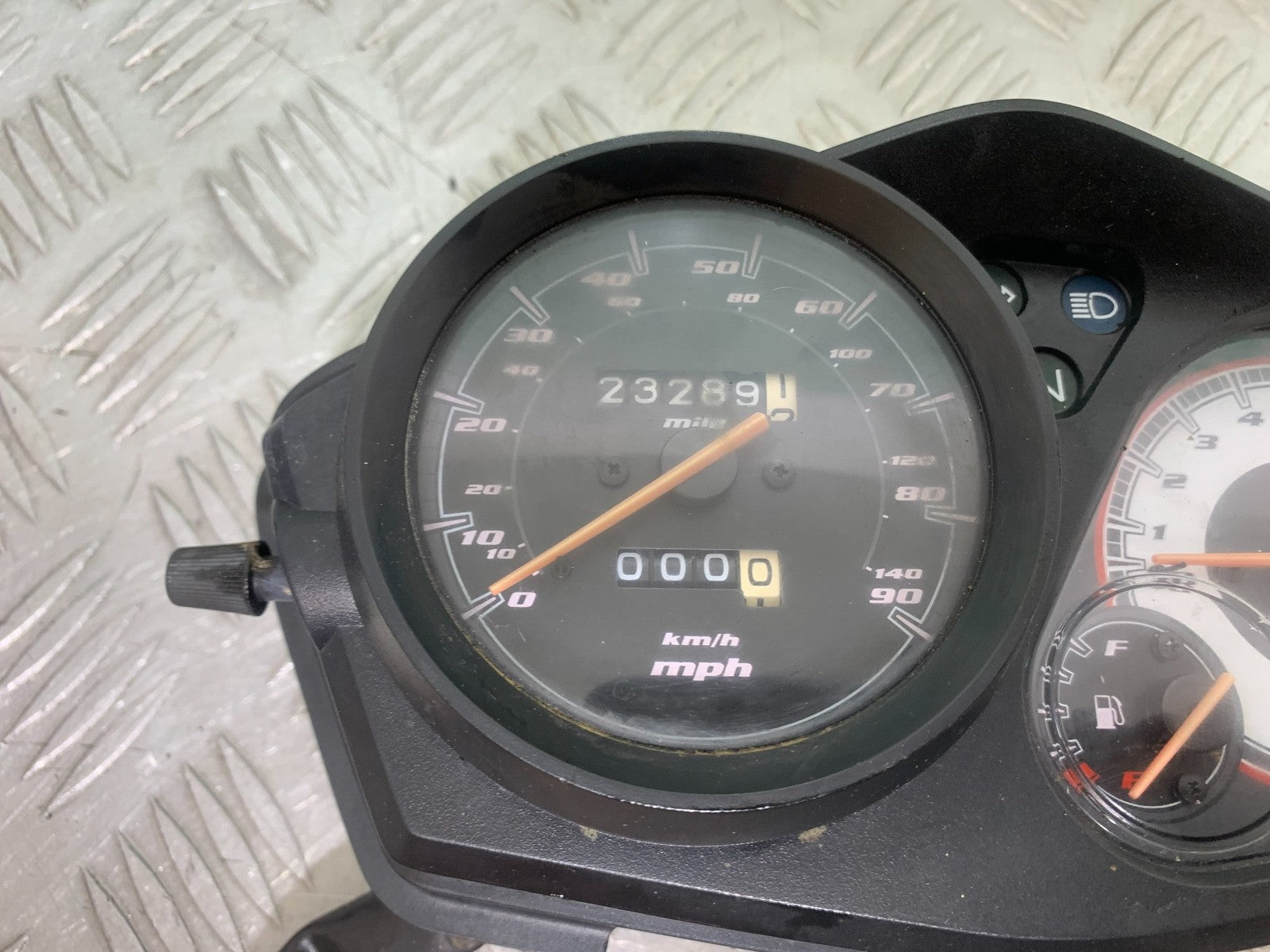 HONDA CBF125 CBF 125 CLOCKS SPEEDO DASH  YEAR 2009-14 (CMB1182)
