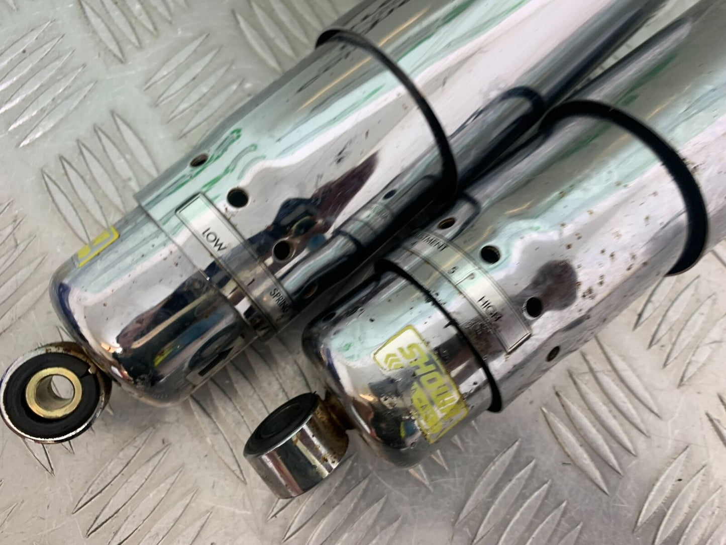 HONDA VT1100 C SHADOW SPIRIT REAR SHOCKS 2002-2003 (CMB1035)