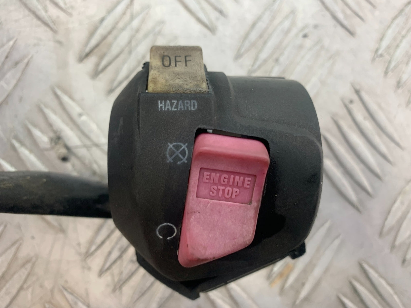 KAWASAKI J125 J125 RIGHT SWITCH GEAR  YEAR 2016-2020 (CMB1158)