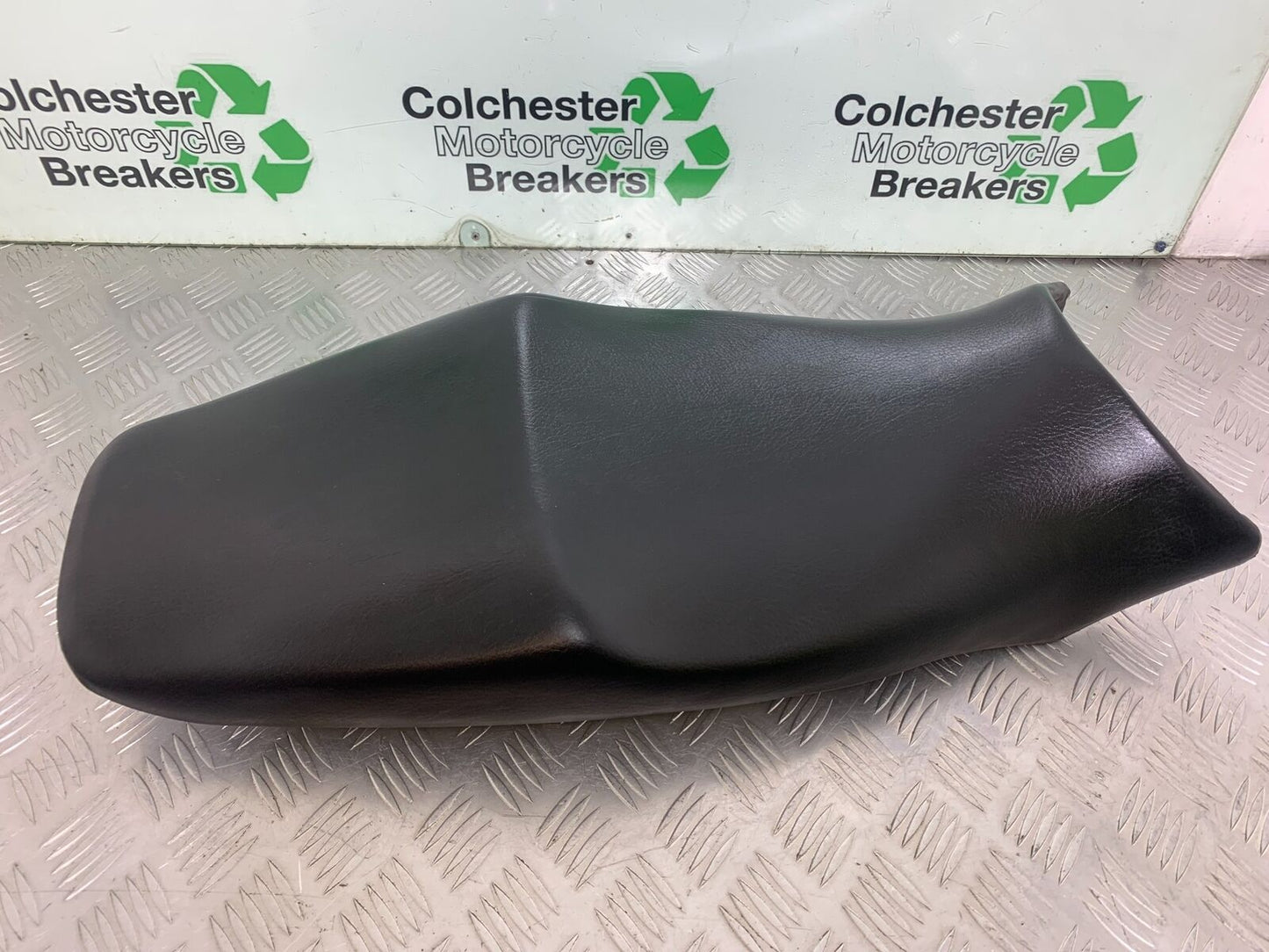 YAMAHA YZF600 YZF 600 THUNDERCAT SEAT 1996-2003 (CMB1105)