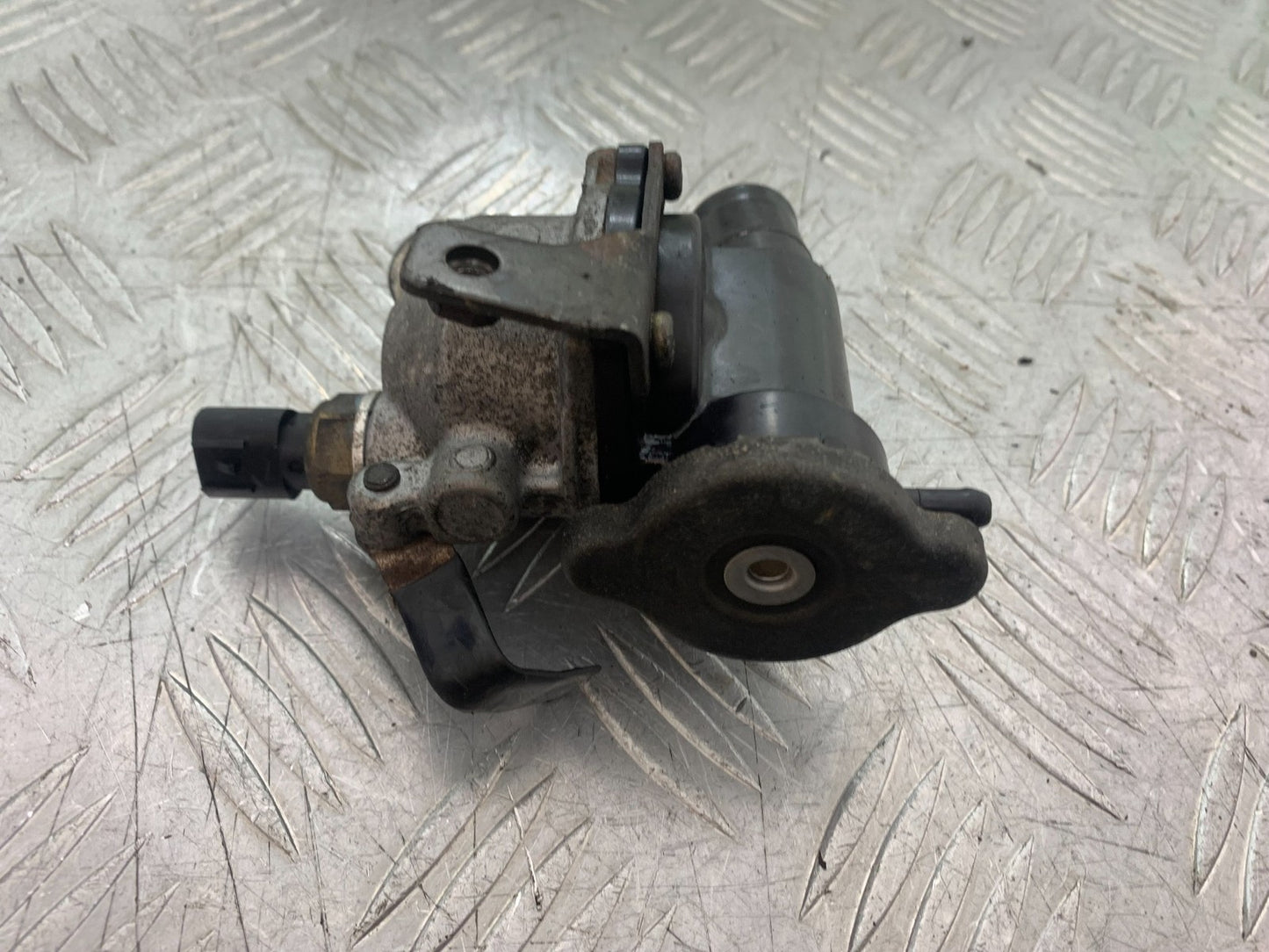 KAWASAKI Z750 Z 750 THERMOSTAT  YEAR 2004-2006  (CMB1234)