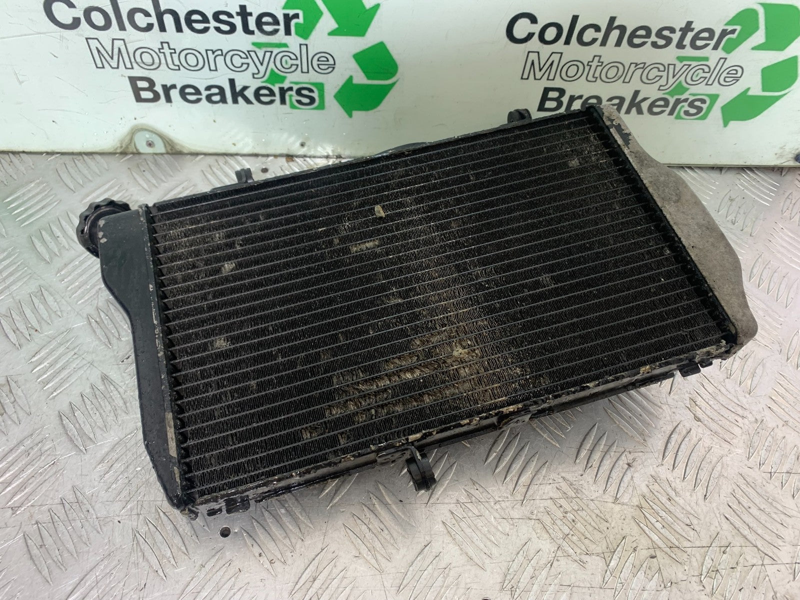 HONDA CBR1100 BLACKBIRD RADIATOR AND FAN  YEAR 1999-2005 (CMB1232)