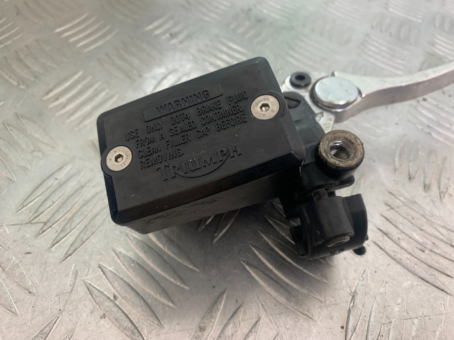 TRIUMPH 675 STREET TRIPLE FRONT BRAKE MASTER CYLINDER  2013-2016 (CMB1186)