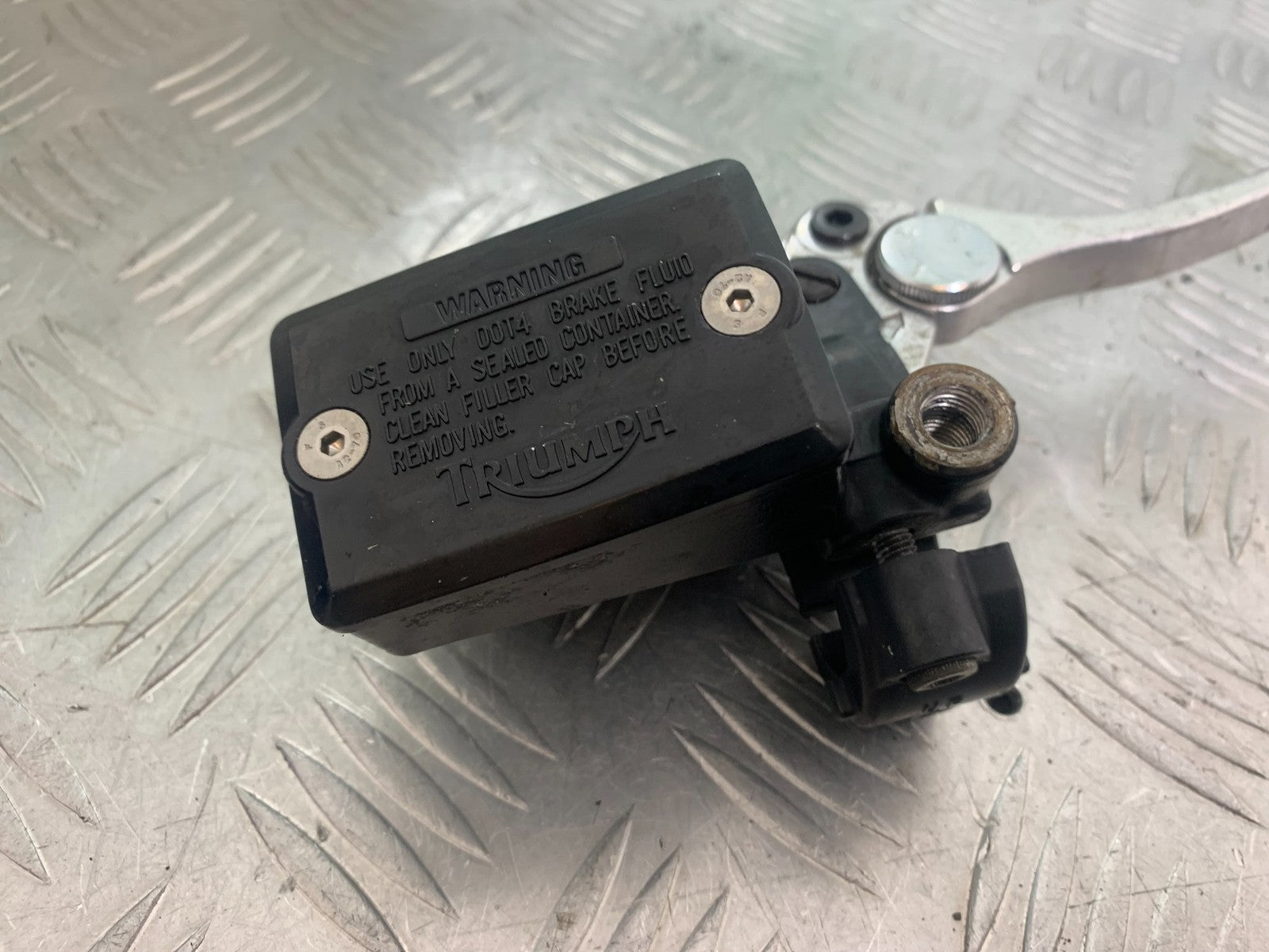 TRIUMPH 675 STREET TRIPLE FRONT BRAKE MASTER CYLINDER  2013-2016 (CMB1186)