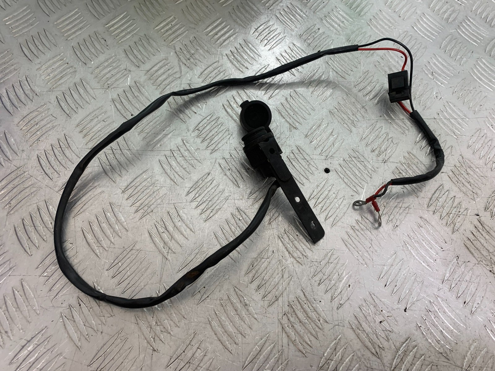 KAWASAKI Z1000 SX USB OUTLET   YEAR 2014-16 (CMB1264)