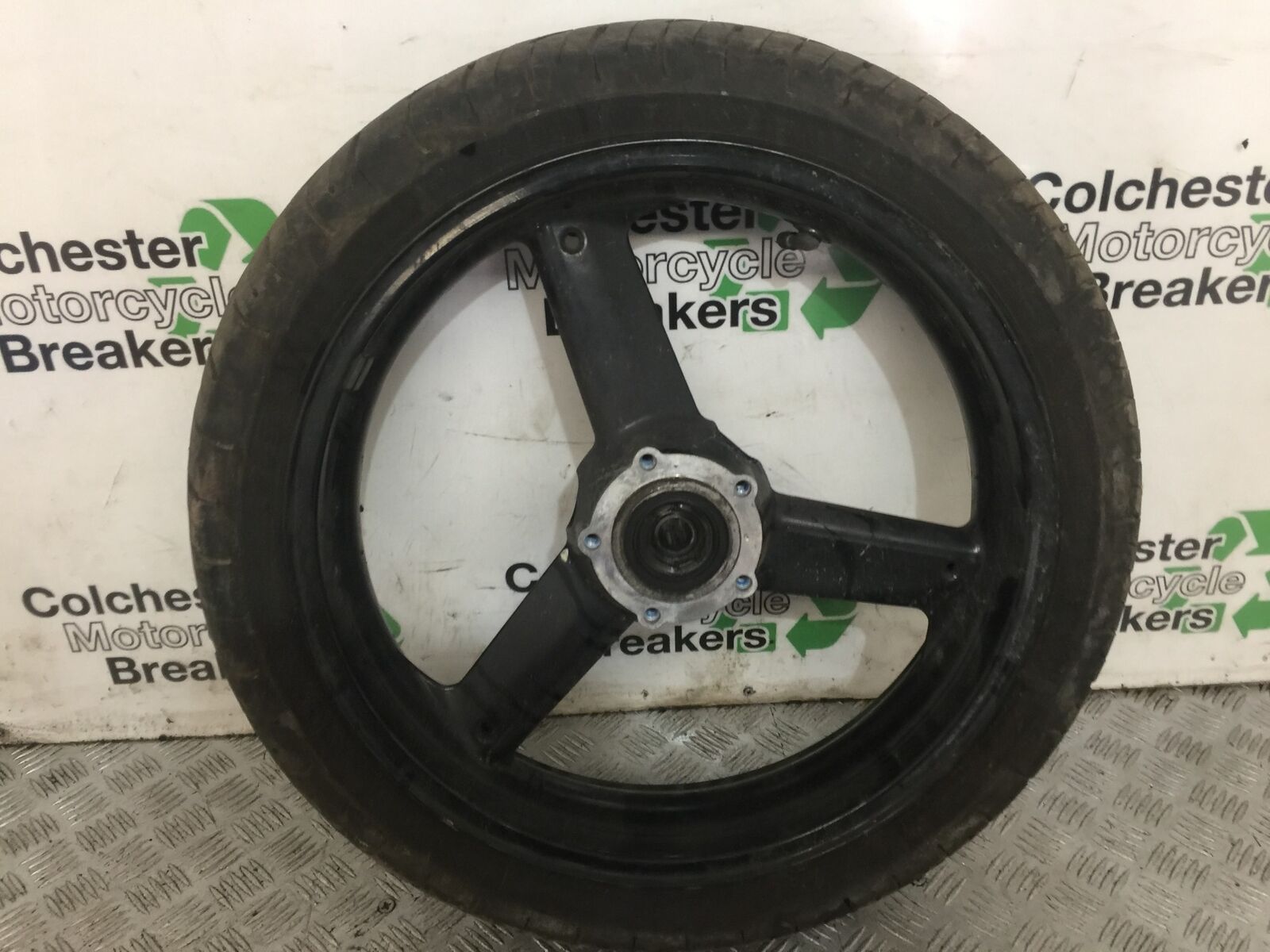 TRIUMPH 600 SPEED FOUR FRONT WHEEL   YEAR 2002  (STOCK 756)