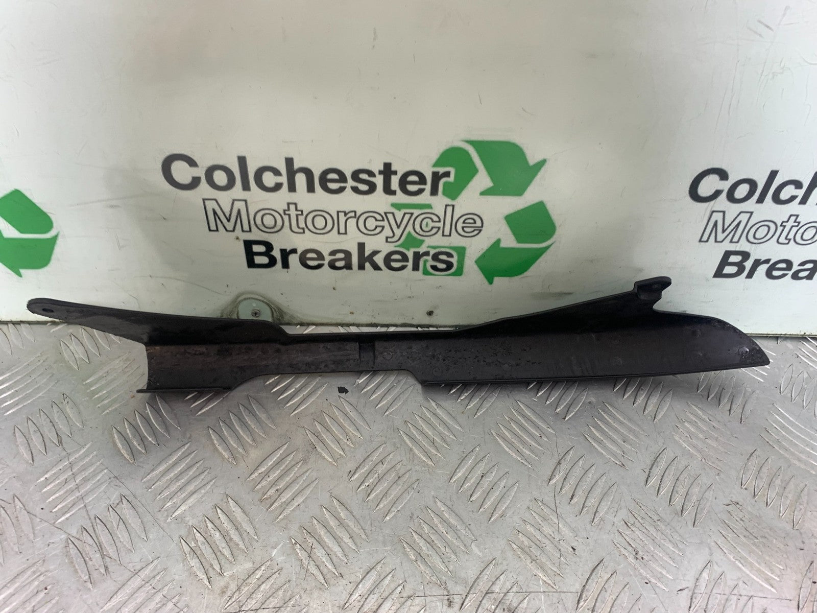 KAWASAKI ZX10R ZX10 R CHAIN GUARD  2008-2010 (CMB1206)