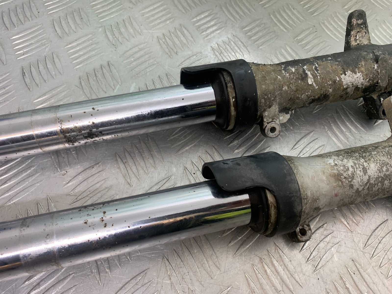 HONDA NT650 V DEAUVILLE FORKS  YEAR 1999 (CMB1268)