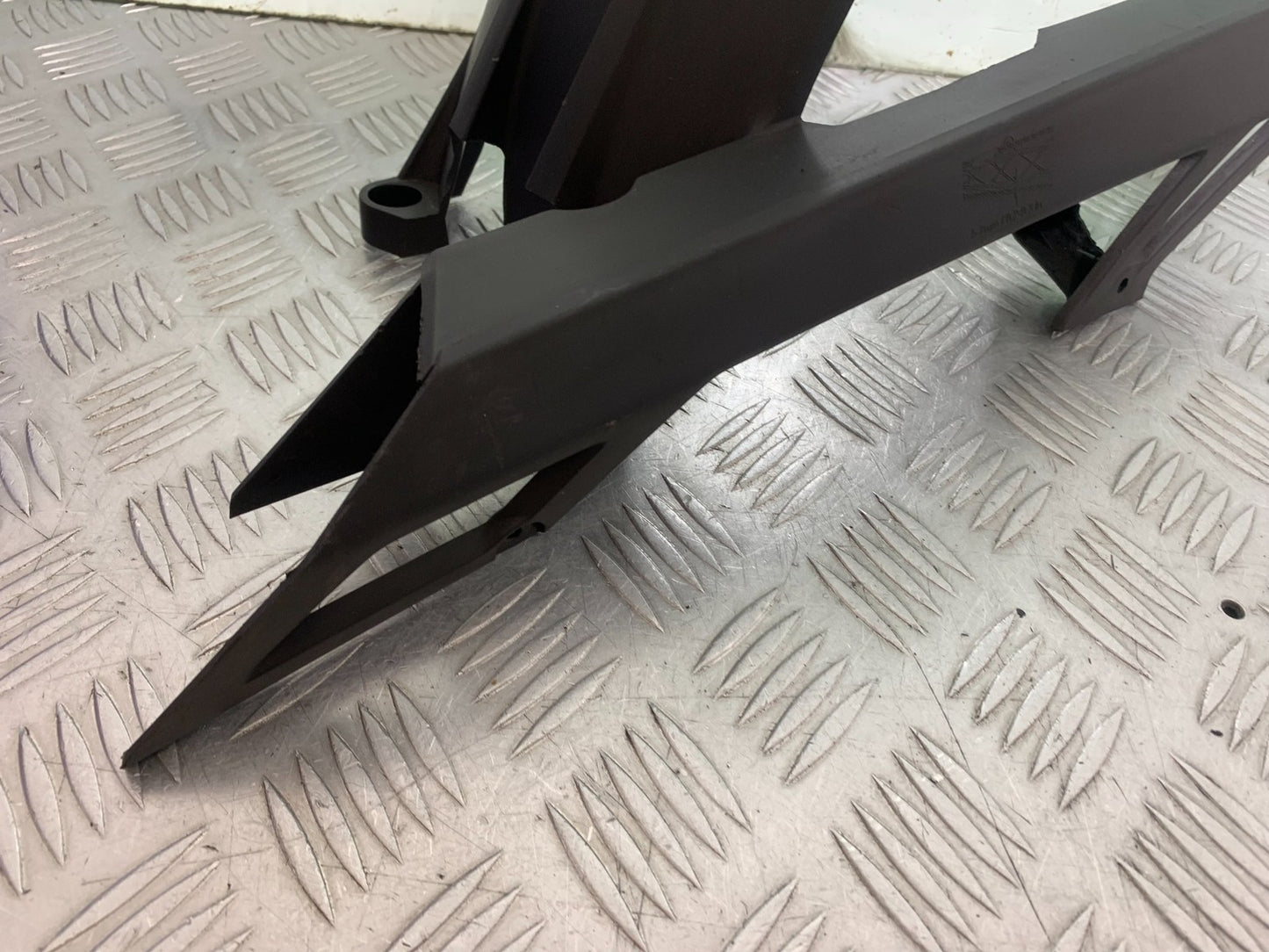KTM DUKE 390 HUGGER  YEAR 2017- 2023 (CMB1314)