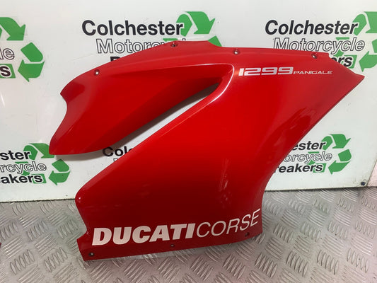 DUCATI 1299 PANIGALE RIGHT MIDDLE FAIRING PANEL YEAR 2016 (CMB 1187)