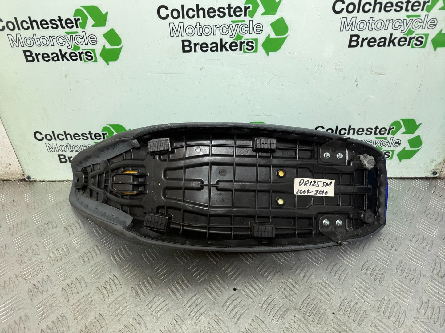 SUZUKI DR125 SM DR 125 SEAT YEAR 2008 - 2012