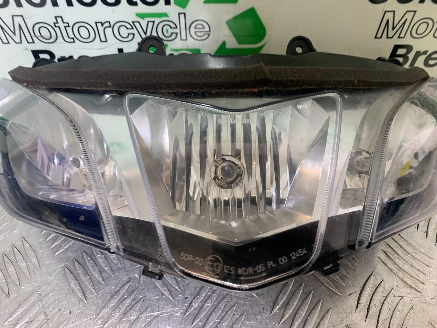APRILIA RSV4 FACTORY HEADLIGHT   YEAR 2009-2012 (CMB1224)