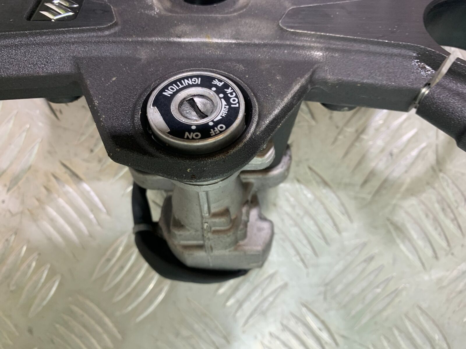 SUZUKI SV650 X SV 650 X LOCKS AND KEY  YEAR 2018-2022  (CMB1081)