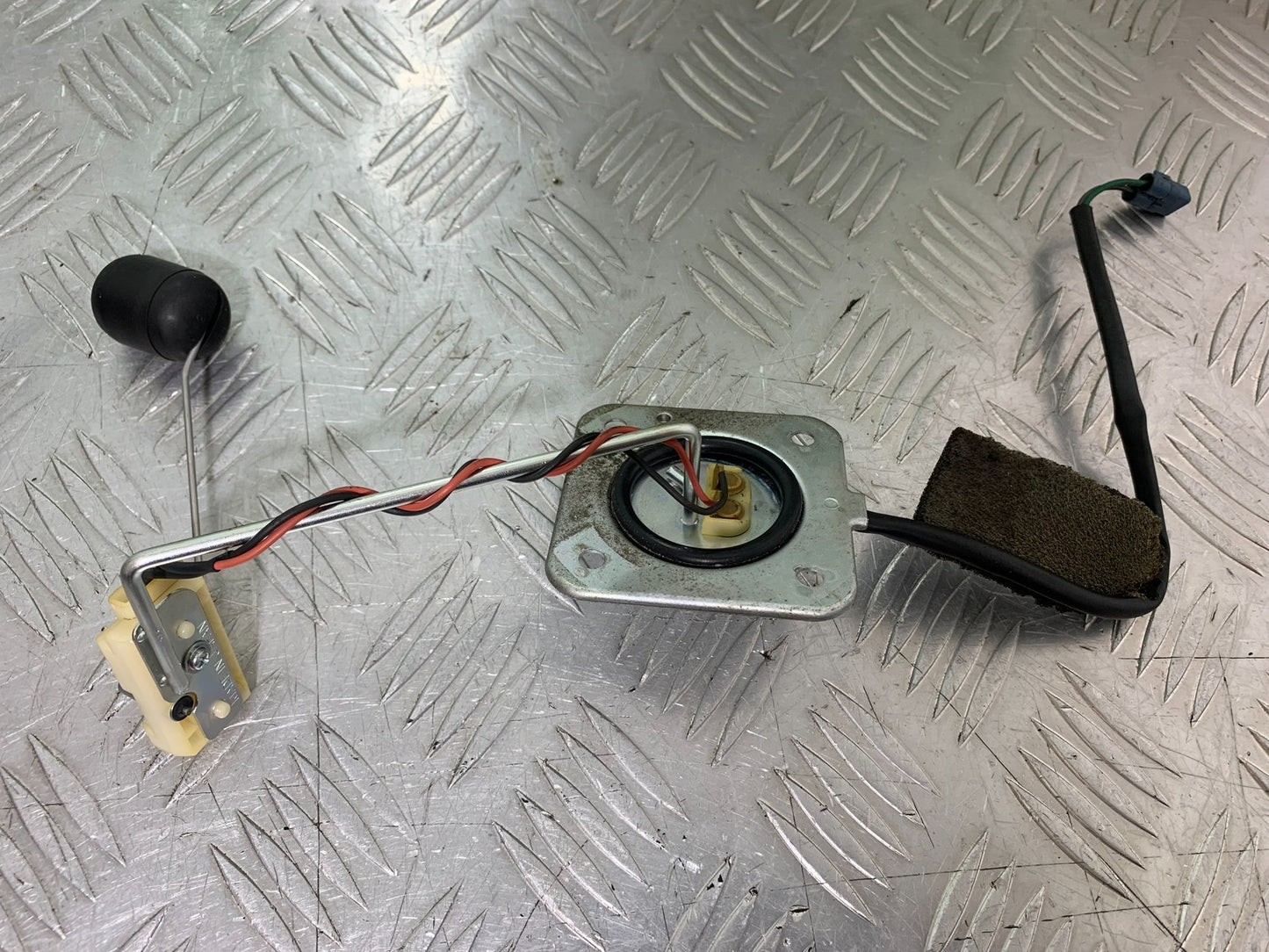 HONDA CBF600 CBF 600 PETROL TANK SENDER  YEAR 2004 -07 (CMB1247)