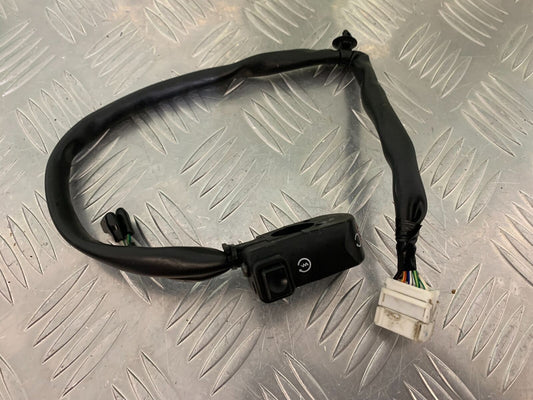 HONDA CBR1000 rr FIREBLADE RIGHT SWITCH GEAR YEAR 2008-2011 (STOCK 986)