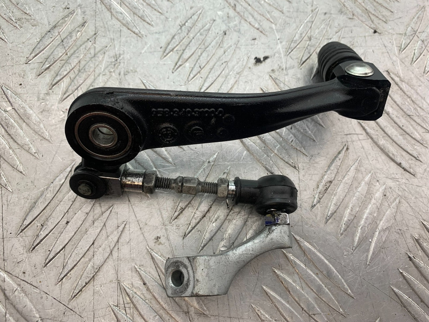 KTM 390 ADVENTURE GEAR LEVER   YEAR 2020-24 (CMB1240)