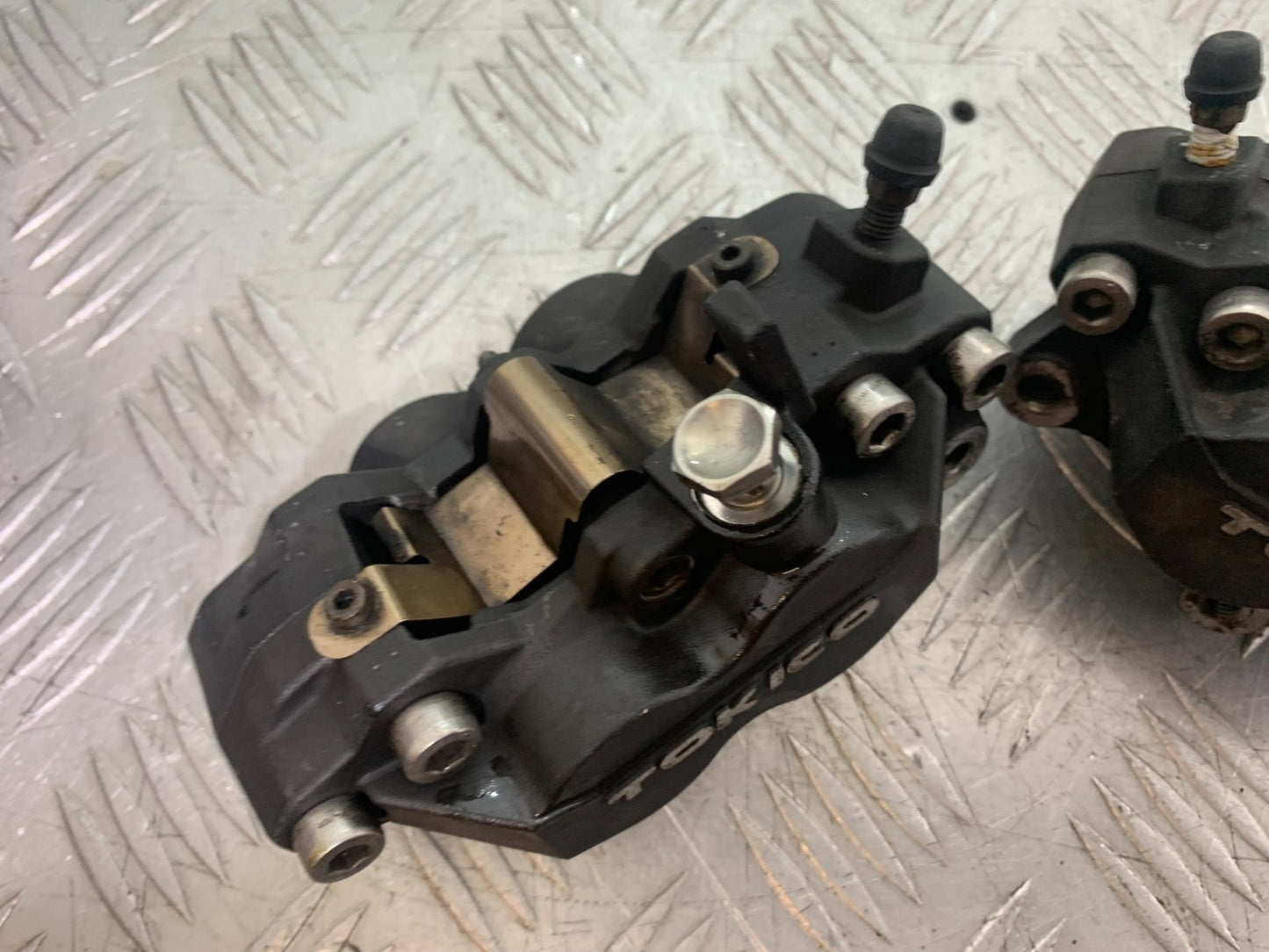 SUZUKI SV1000 SV 1000 S FRONT BRAKE CALIPERS   YEAR 2003-2007 (CMB1293)