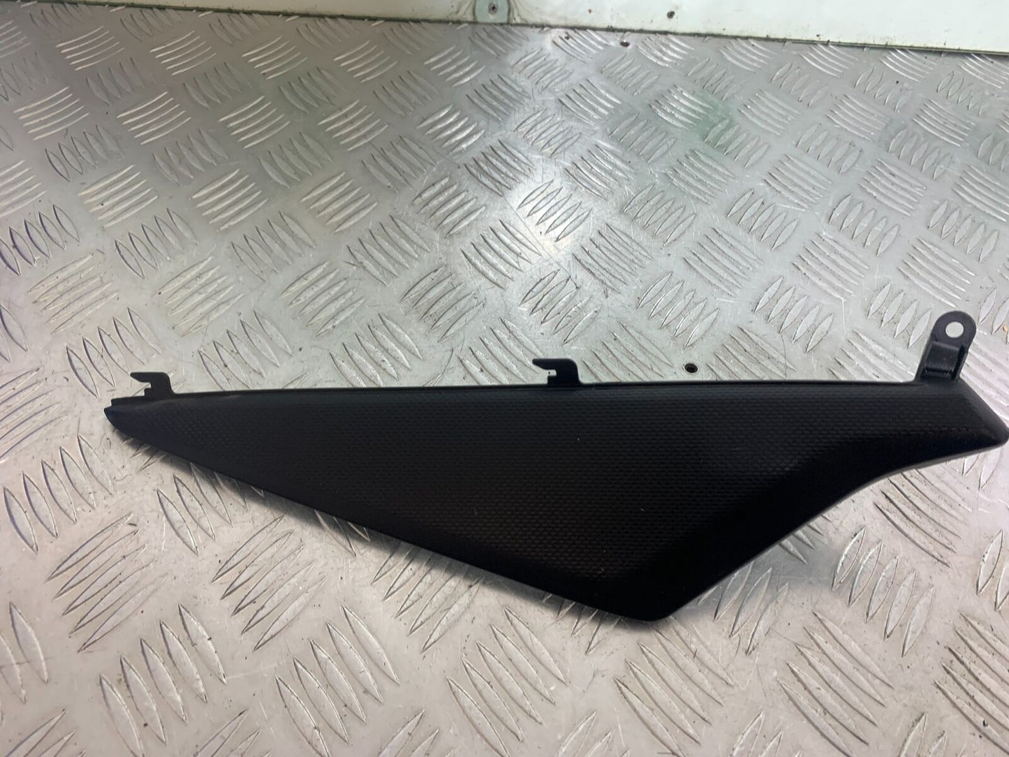 HONDA VFR1200 VFR 1200 FA INFILL PANEL  YEAR 2010-11 CMB1088)