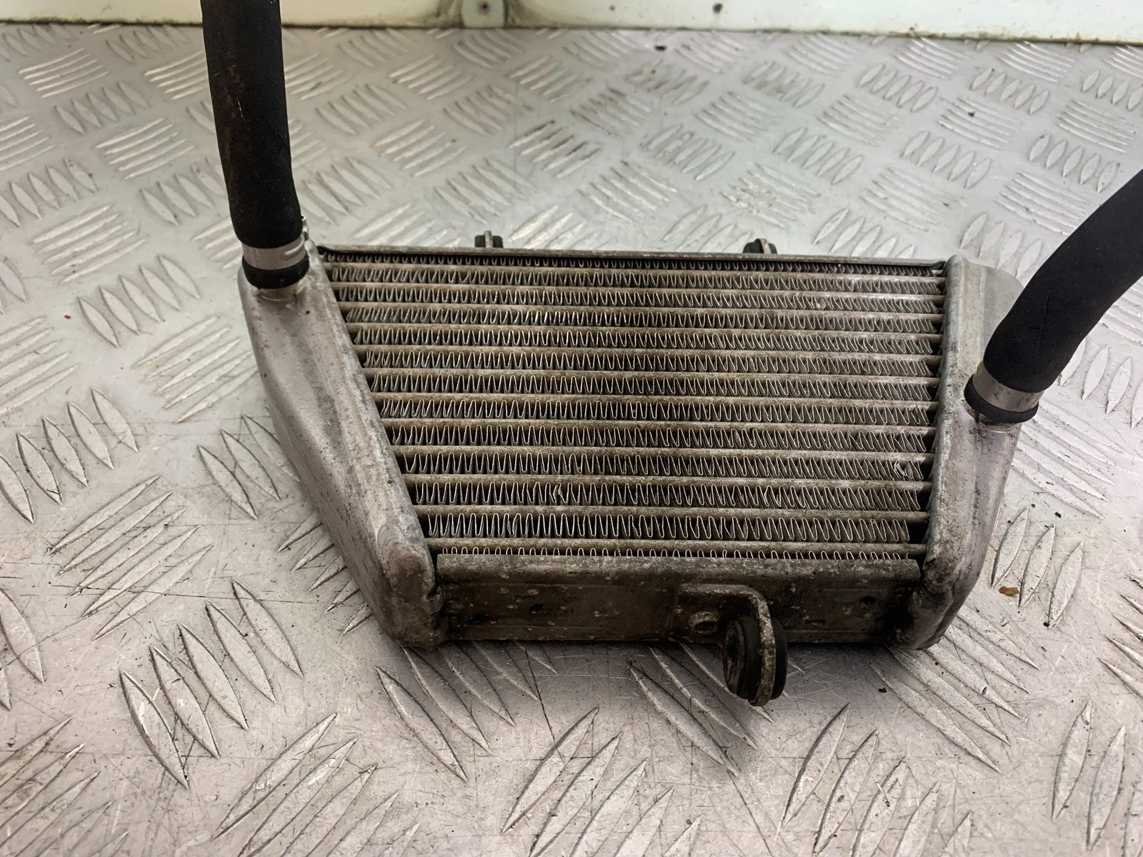 APRILIA TUONO 1000 V4R OIL COOLER  YEAR 2011-13  (CMB1316)
