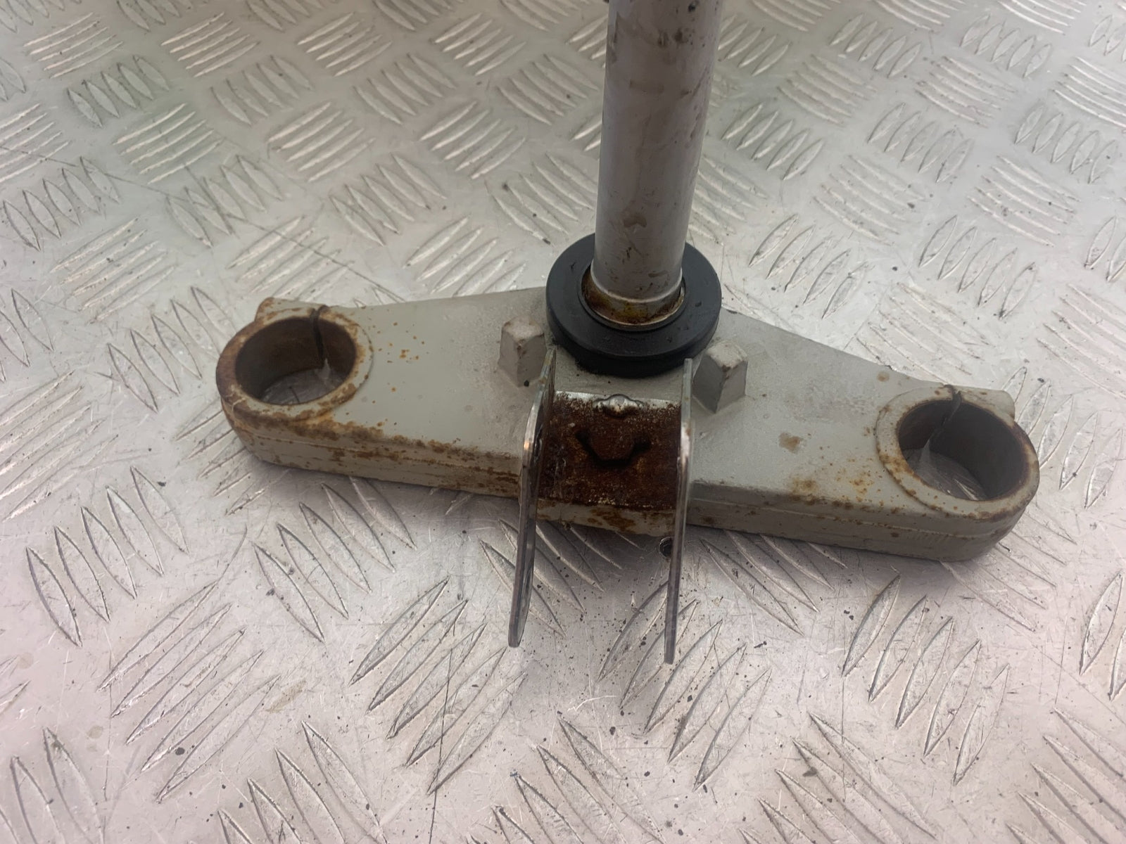 PIONEER XF250 BOTTOM YOKE YEAR 2009 (CMB1143)
