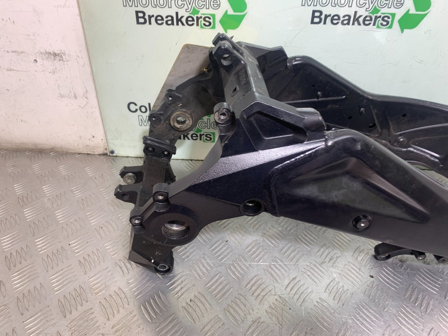 APRILIA RSV1000 R FACTORY MILLE FRAME REG LOG BOOK    2004-09 (CMB1203)